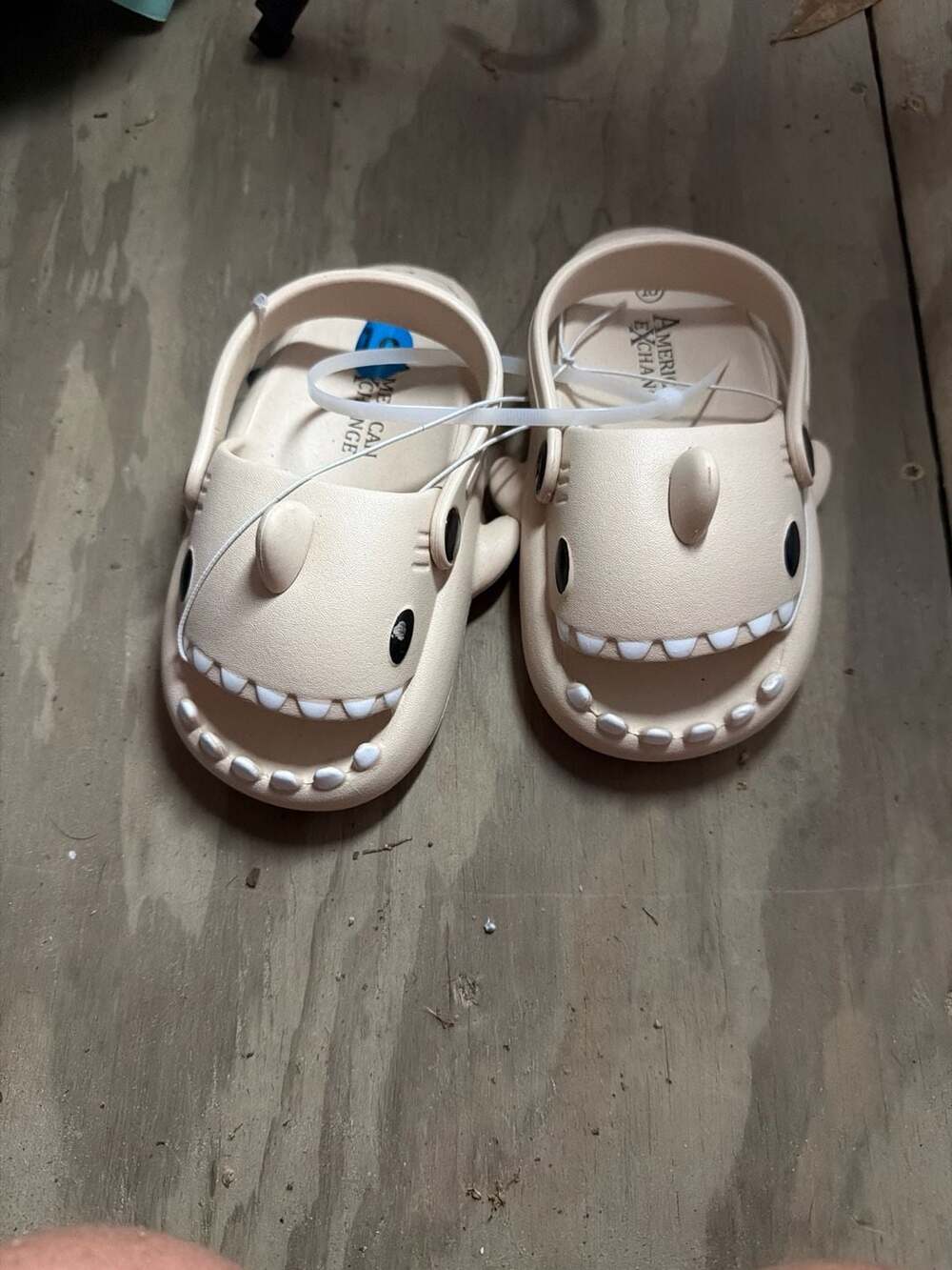 American Exchange Kids Beige Shark Cloud Slides Clogs